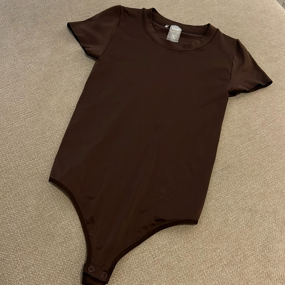 Aritzia Sunday Best Sinch Seamless Bodysuit XS